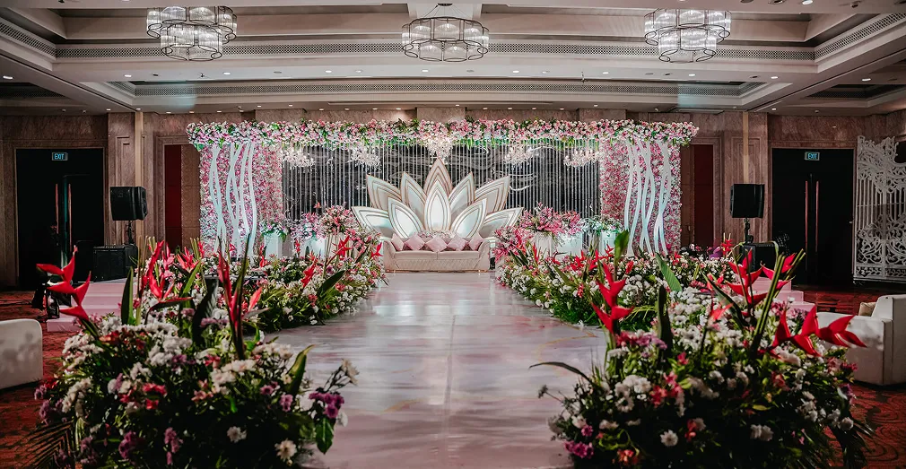 How Seasonal Décor Can Completely Transform Your Banquet Experience